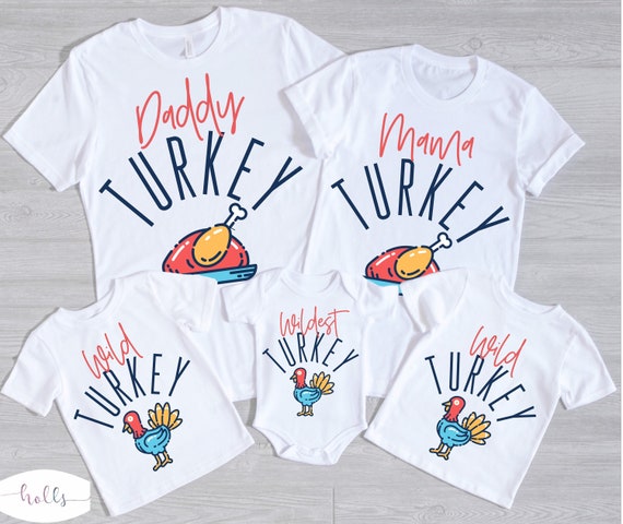 Funny Thanksgiving Design - Papa Loves His Little Turkeys T-Shirt Funny Thanksgiving Design - Papa Loves His Little Turkeys T-Shirt