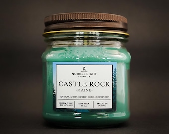 Vela de soja perfumada Castle Rock: abeto de Maine, pino y lila