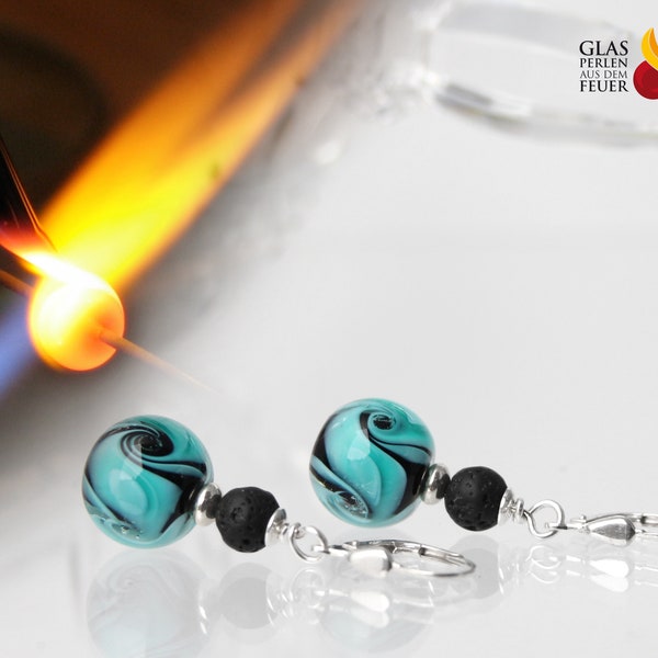 Boucles d'oreilles turquoise noir faites à la main de perles de verre d'art en verre, perles de pierre de lave et leviers articulés en argent 925