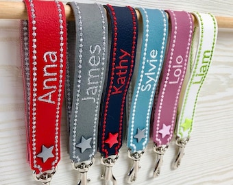 Personalisierter doppelseitig bestickter Schlüsselanhänger, Vorname, Spitzname oder Wort, Farbe Ihrer Wahl, nickelfarbener Karabiner