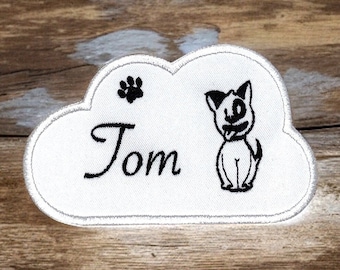 Prénom au choix brodé sur patch forme nuage avec un Chien, couleur au choix, option thermocollant ou non [11.5x7CM]