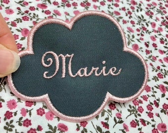 First name embroidered on cloud-shaped patch, color of your choice, iron-on option or not