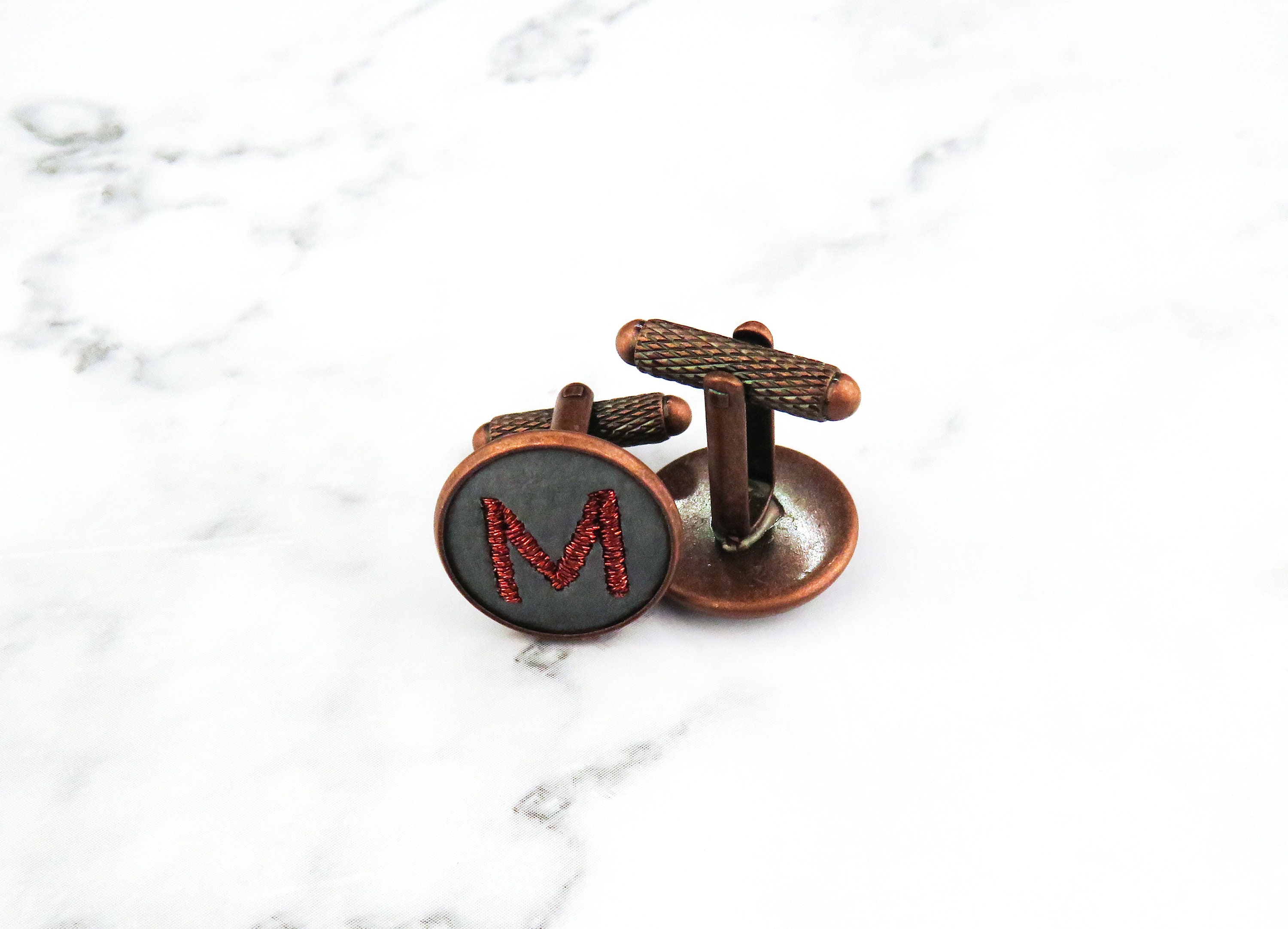 Boutons De Manchette Anciens En Cuivre émail Noir Et Blanc - Occasion