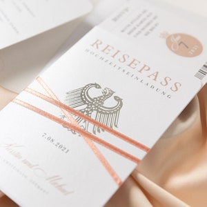 REISEPASS Hochzeitseinladung Einladungen Hochzeit im Ausland Geburtstag Einladung Bordkarte RSVP Passport Silber Rosa Farbe