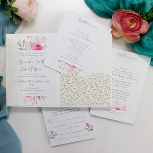 Convites de marfim, cartão RSVP de marfim, convites de casamento, convites de bolso, flores de casamento cortadas a laser, bolso cortado a laser