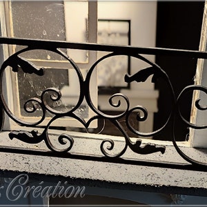 Wrought iron-style ironwork grid "Petales" - Ironwork llittle balcony - dollhouse  miniature 1:12