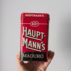Vintage 1940s Hauptmann&#39;s Maduro Cigar Tin / Advertisement 10 Cents Metal Can