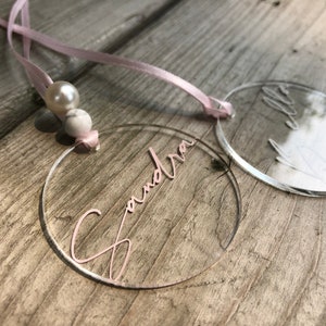 Set of 6 Personalized Minimalist Round Acrylic Gift Tags for wedding favors, gifts and Birthdays