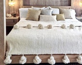 Hot selling Beautiful Moroccan Pompom Blanket, Pom Poms, Boho Blanket,Wool Bed Cover Ivory moroccan Pompom throw blanket