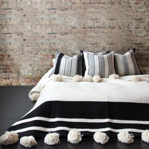 MOROCCAN POMPOM BLANKET - warm Blanket - Pom Pom Tassel Throw Blanket - Super Soft Woven Blanket - cozy throw blanket - Cotton Blanket