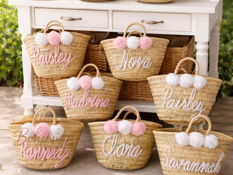 PERSONALISIERTER STROHKORB, Brautduschentaschen, kundenspezifische Strohtaschen, kundenspezifische Strandtasche, Strohtasche, gestickte Taschen, Taschen mit Monogramm Bild 2