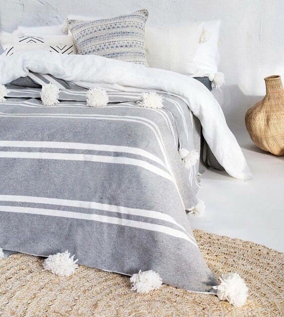 HANDWOVEN BERBER BLANKET Home Decor Cotton Throw Blanket Picnic Throw Sofa Throw Handmade Throw Blanket Boho Chick Blanket Graduation Gift