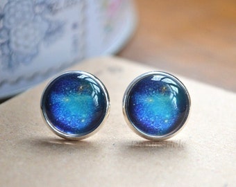 Pendientes de galaxia azul, pendientes de galaxia, joyería de nebulosa espacial, pendientes de cielo estrellado, pendientes de estrellas, regalo de aniversario, cabujón de cúpula de cristal con foto