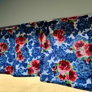 The Pioneer Woman Heritage blue flower Curtain Valance