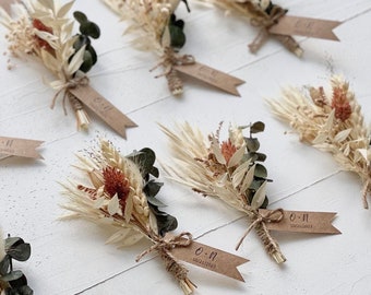 Pampas Boutonniere for Wedding - Bulk wedding favors for guest - Rustic Dried flower bouquet - Boho place card - Dry flowers bouquet