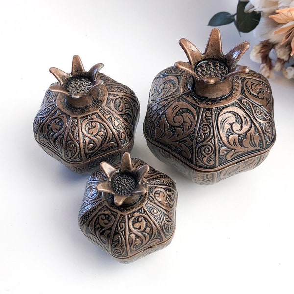 Antique copper wedding favors for guests, unique wedding favor boxes, engagement party favors, baby shower, elegant wedding, pomegranate box