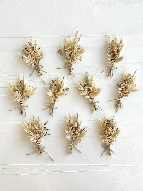 Mini bouquet - Wedding favors for guest - Dried flowers bouquet with name tags - Bulk souvenir - Table place cards