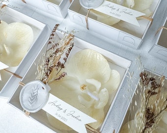 Wedding orchid soap favors for guests, custom scented soap wedding gift, bulk gifts, personalized favors, candle favors, unique party gift