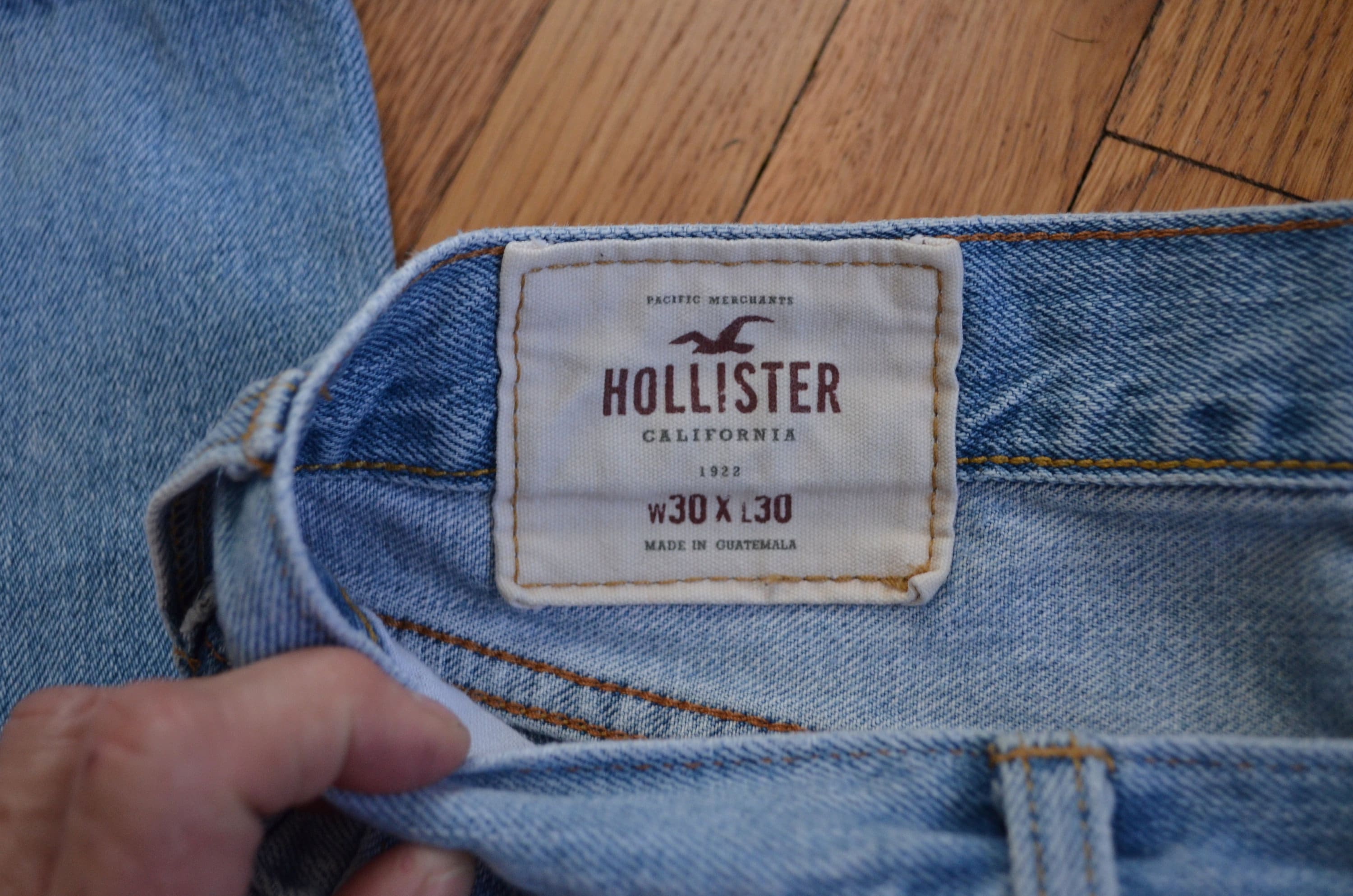Vintage HOLLISTER California 1922 AUTHENTIC DENIM Slim Straight Button Fly  Jeans Size 30wX30L 30X30 Women's Womens -  Portugal