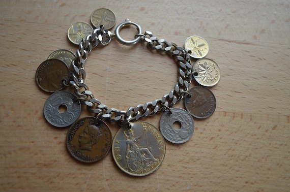 VINTAGE 1950's 1950s COIN BRACELET 1930's to 1950… - image 1