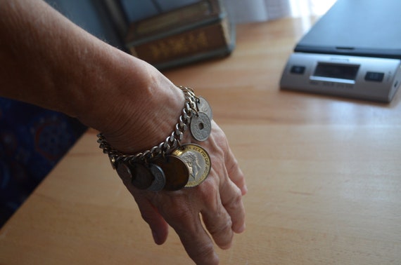 VINTAGE 1950's 1950s COIN BRACELET 1930's to 1950… - image 3