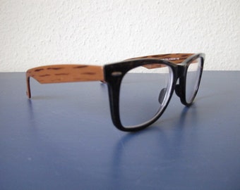 kleine Acetatbrille im Wayfarer-Stil