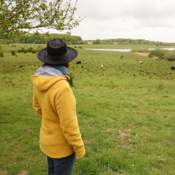 Walkjacke "Hasel" für Frauen, Damen-Wolljacke, Übergangsjacke gefüttert mit Leinen, reflektierend