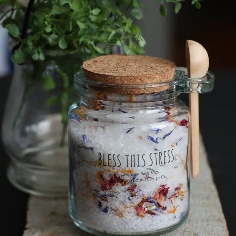 4 Glass Jars With Wood Spoon for Bath Salt Spices Jelly 