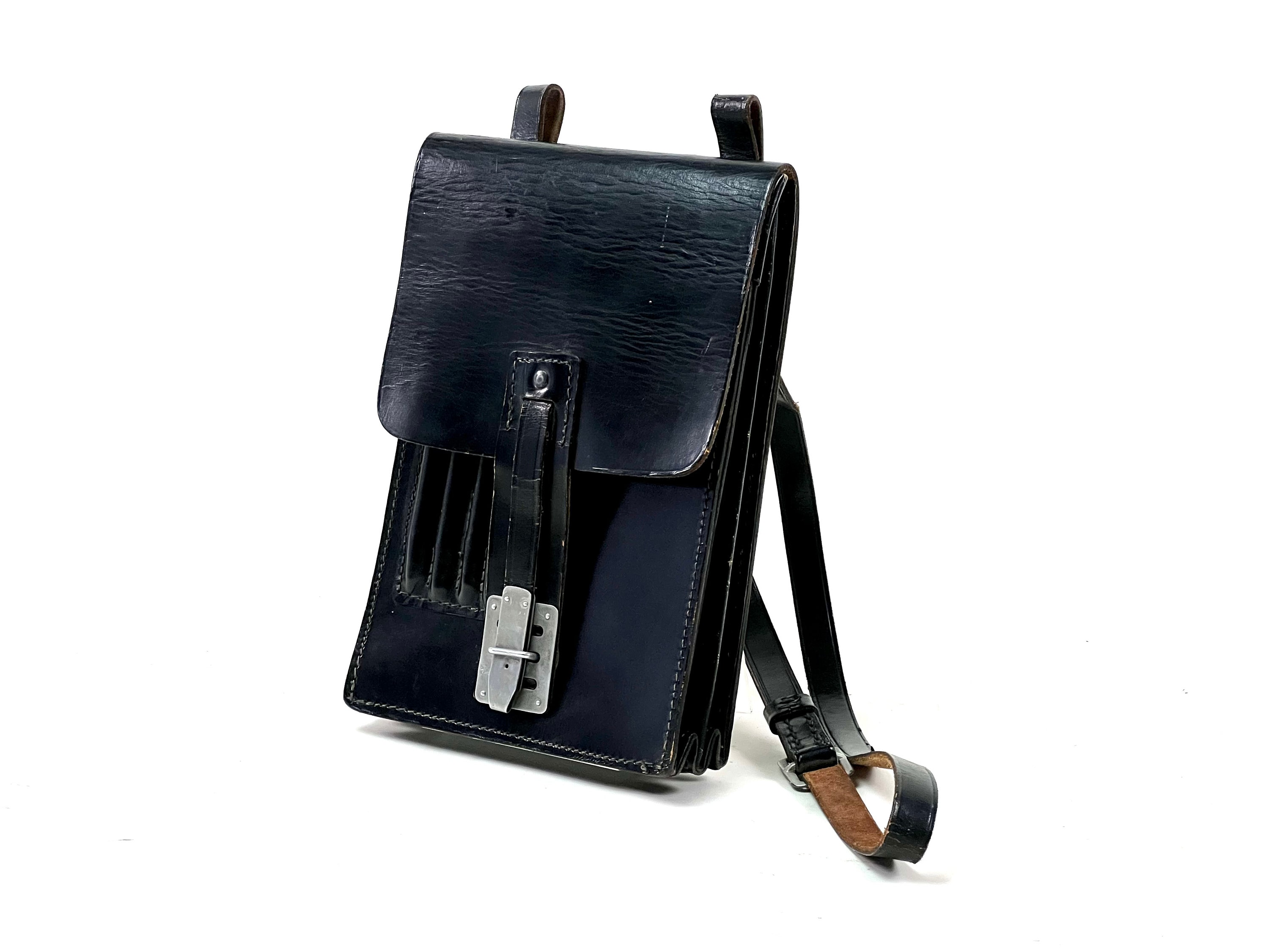 【MUCENT】 EREN BELT STRAP LEATHER SHOULDER BAG UNISEX INTREPID BUCKLE | CLASSIC LEATHER BELT 1.37