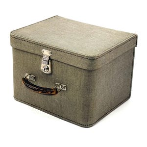 small 50s / 60s suitcase | Mid-Century travel suitcase, hat case, true vintage, camera / photo / picnic / car / vintage car suitcase, Mädler era