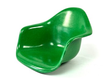 Fauteuil Eames en fibre de verre des années 90 BOWL - Herman Miller, Vitra | Vert Cadmium / Vert Kelly / Vert, Montage étroit, sans cadre ! très rare!