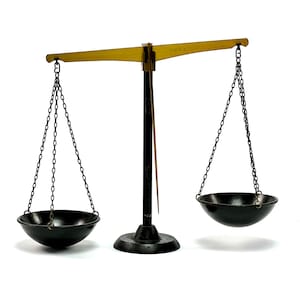 50s / 60s balance scale - 100g grams - brass bakelite | Justitia, balance scale, justice scale, letter scale, spice scale, kitchen scale