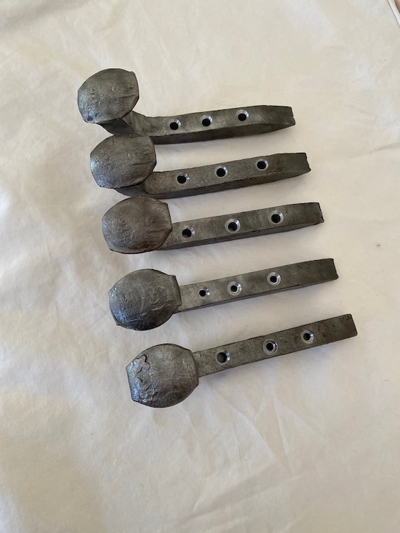 Cast Iron Railroad Spike Wall Hook – Hand-Forged Industrial Style Towel Hanger, Antique Brown Finish, 4 Inch 7 thumbnail image
