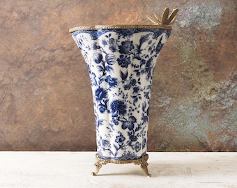 Elegant Blue & White Porcelain Dragonfly Vase with Bronze Base - Large 33cm Vintage Wedding Decor Giftgift Unique Vintage Gift