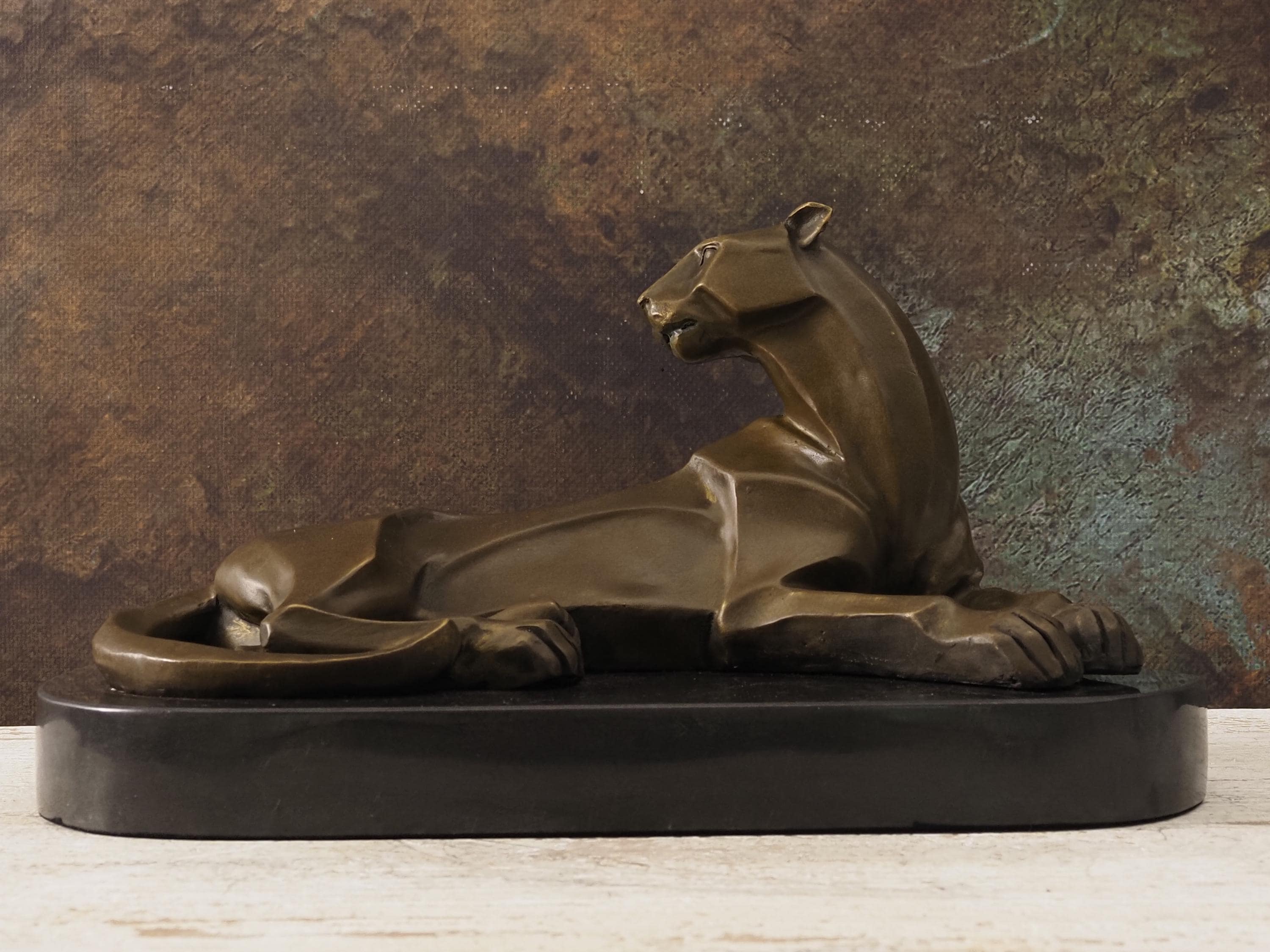 Personnage - Bronze africain - Léopard - In the style of