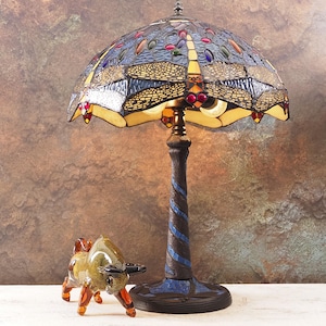 Vintage Tiffany-Style Stained Glass Table Lamp: Art Nouveau Handcrafted Elegant Ambient Lighting (42x59 cm)