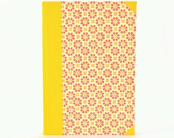 Skizzenbuch blanko, DIN A5, mit rotem Lesezeichen, italienischem Carta Varese Papier Blumen, Gewebe gelb, Geschenk zum Geburtstag