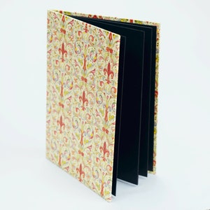 Leporello für Fotos, 12x17,5 cm, Faltbuch rot, Einsteckalbum, italienisches Florentiner Papier französische Lilie, Hochformat, für 14 Bilder