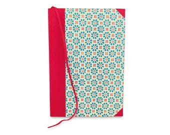 notebook lined, DIN A5, with bookmark, Carta Varese paper blossoms blue red, fabric red, beautiful birthday present