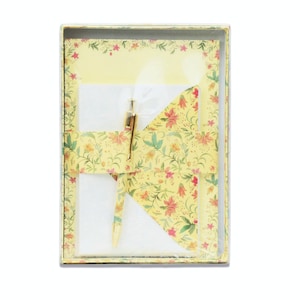 DIN A5 Briefpapier-Set Florianne, 20 Bögen + 16 Kuverts, weißes Schreibpapier, inkl. Kugelschreiber, schönes Geschenkset zum Geburtstag
