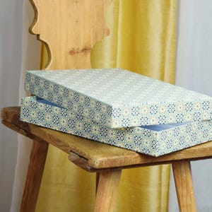 Preciosa caja de regalo, caja plana con tapa, caja de almacenamiento, cartón A4, cartón fino, para material escolar, partituras o manualidades…