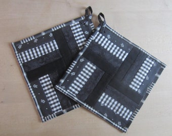 Pot holders, 2 pieces