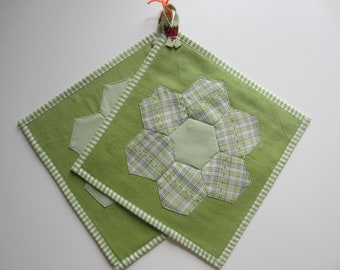 Pot holders, 2 pieces