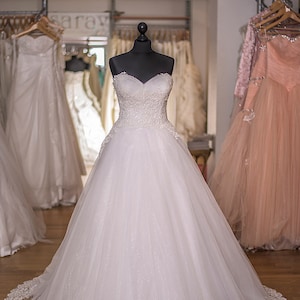 Wedding Dresses Prensese Style Model Marcela