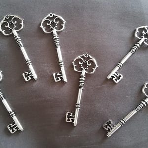 6 Deko Schlüssel aus Metall 8 x 3cm zum Dekorieren und Basteln