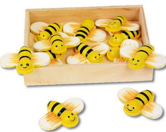 12 decorative bees to glue in a wooden box
