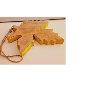 großes Ahornblatt aus Holz 25cm x 24,5cm x 2cm tolle Dekoration Herbst Tisch