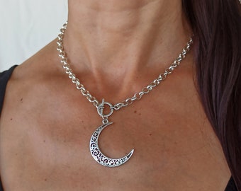 Silver Moon necklace, Moon necklace, Chunky rolo chain, Toggle necklace, chunky necklace for woman