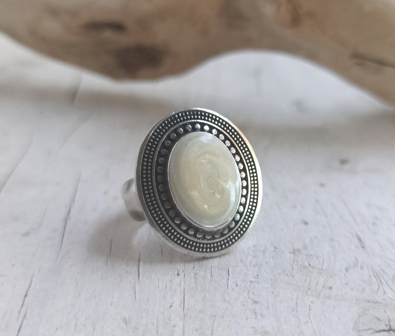 Silver Chunky Ring, Chunky Statement Ring, Antique Silver Adjustable Ring, Boho Ring Ivory