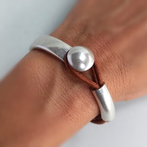 Leather zamak bracelet - Zamak Half cuff - Leather accesories - Gif for Him - Present for women - Leather bracelet - Boho style